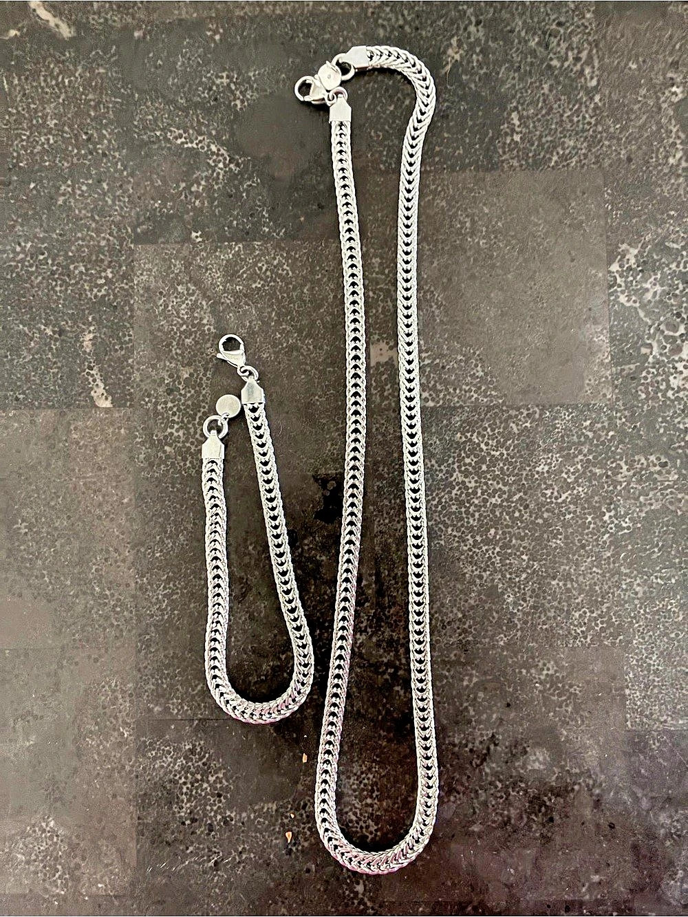 Silver-Tone Chain Necklace and bracelet